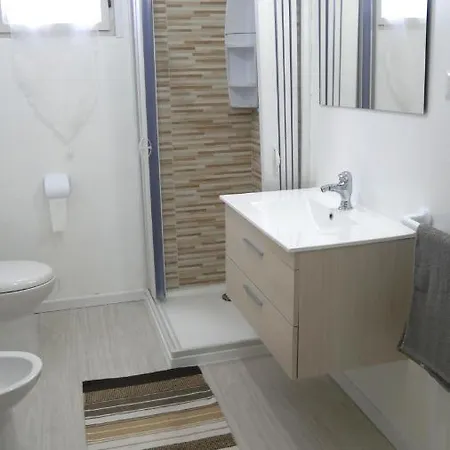 شقة A Punta Grossa Con Giardino بونتا بروسسيوتو