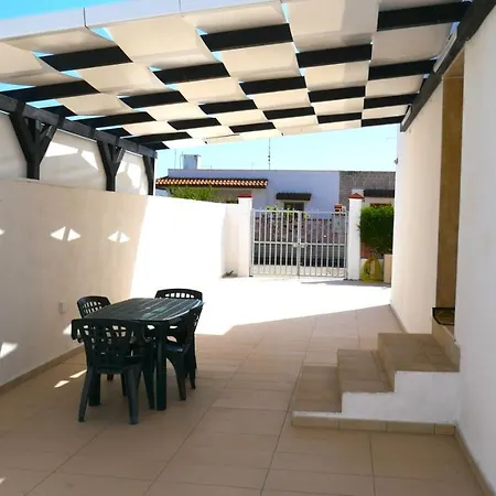 شقة A Punta Grossa Con Giardino *