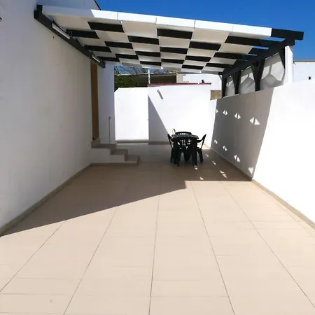 شقة A Punta Grossa Con Giardino *